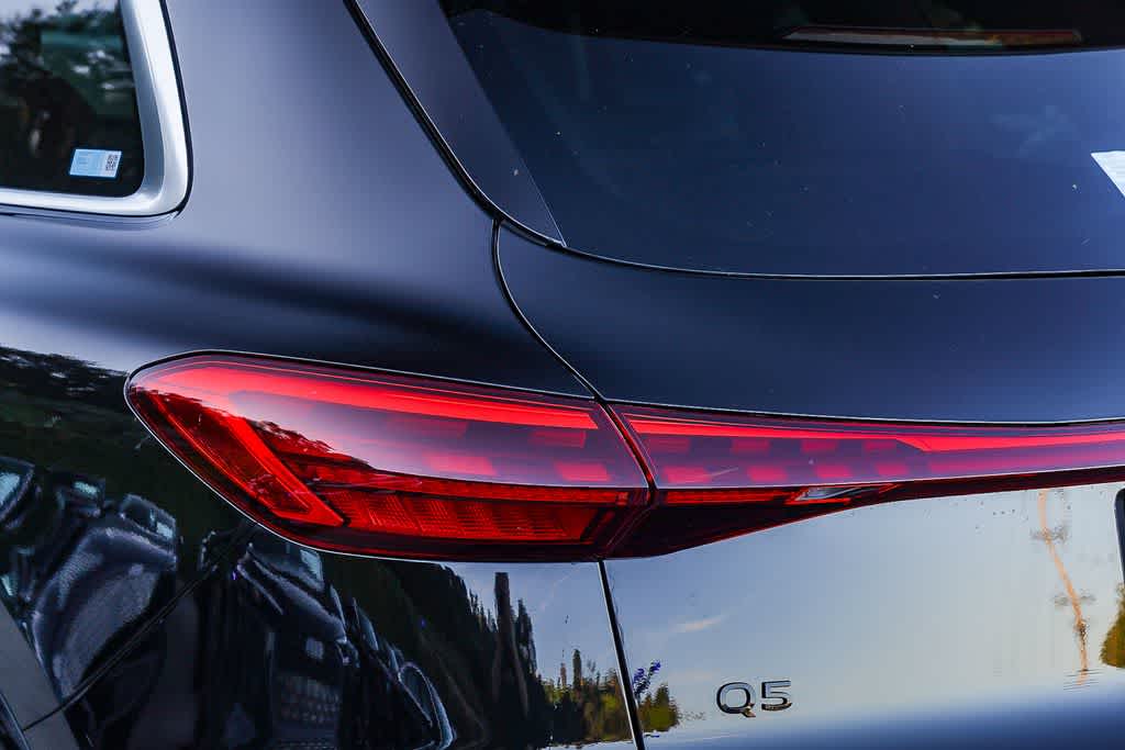 Thumbnail: 2025 Audi Q5 - 7