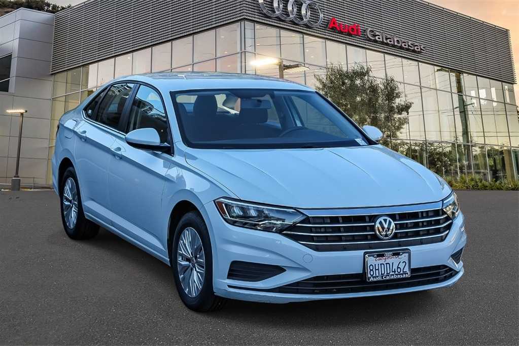 Thumbnail: 2019 Volkswagen Jetta - 3