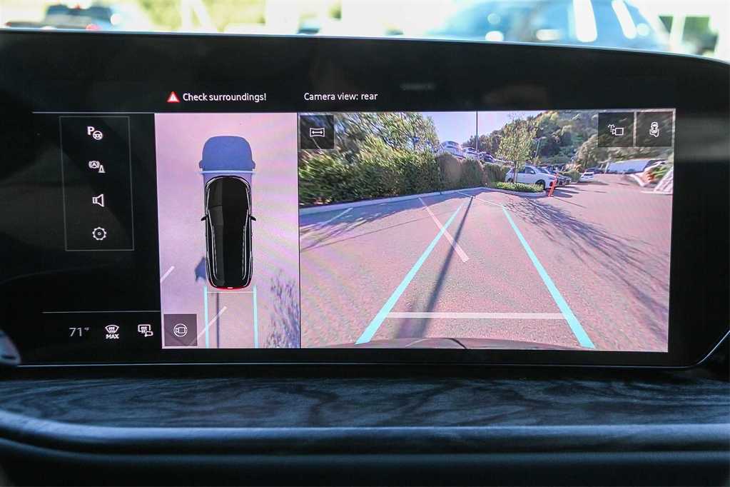 Thumbnail: 2025 Audi Q5 - 23