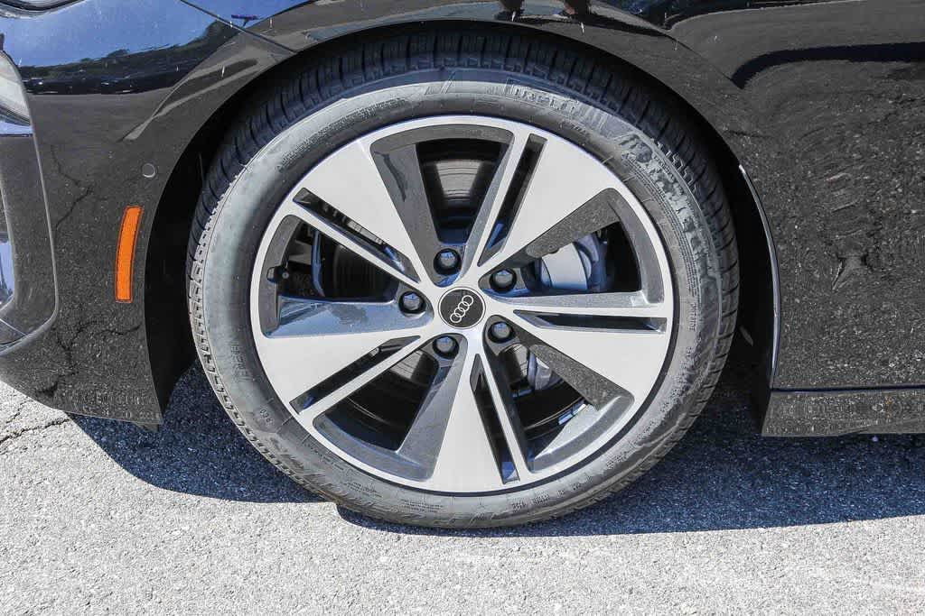 Thumbnail: 2025 Audi e-tron S - 9