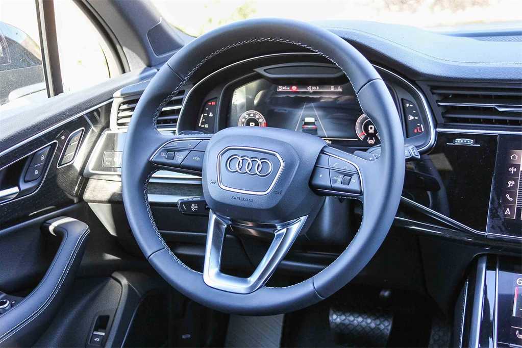 Thumbnail: 2026 Audi Q7 - 16