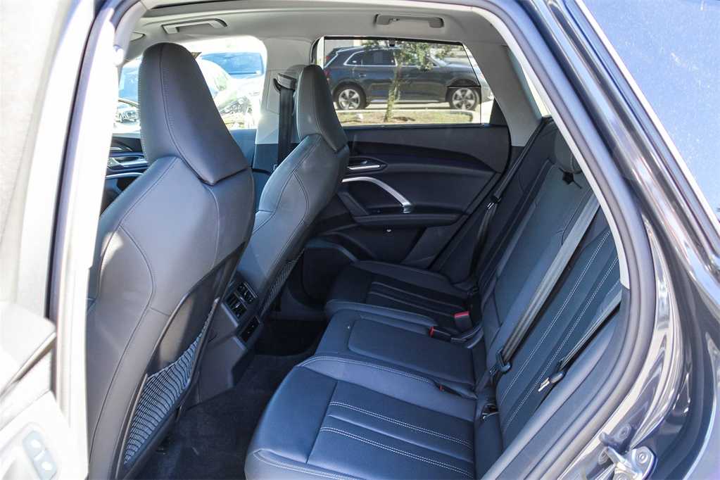 Thumbnail: 2025 Audi Q5 - 17