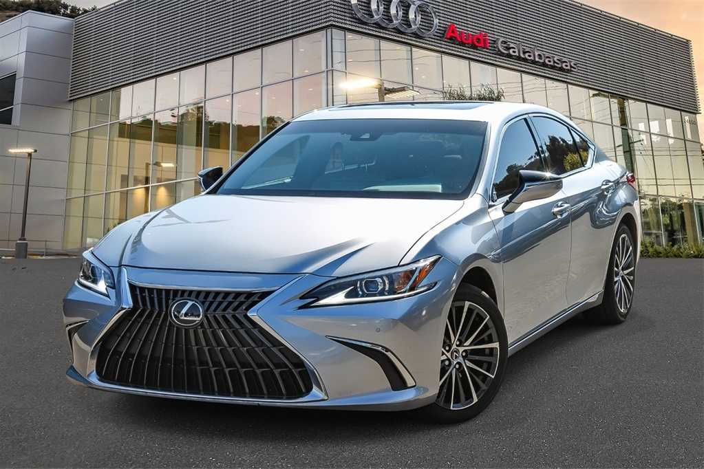 Thumbnail: 2024 Lexus ES - 1