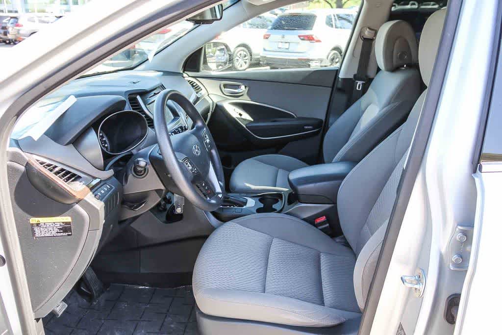 Thumbnail: 2017 Hyundai Santa Fe - 16