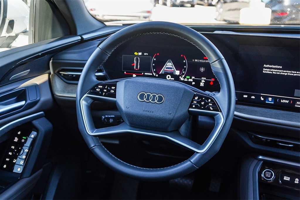 Thumbnail: 2025 Audi Q5 - 15