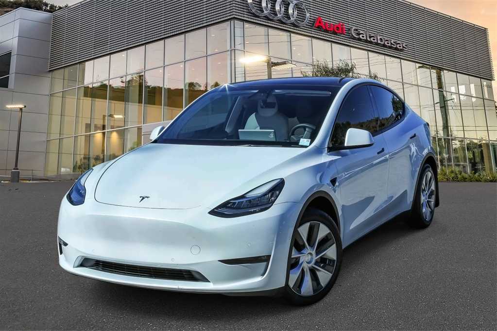 2022 Tesla Model Y Long Range -
                  Calabasas, CA
