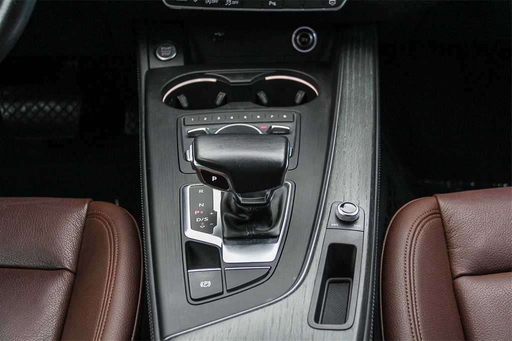 Thumbnail: 2019 Audi A4 - 14