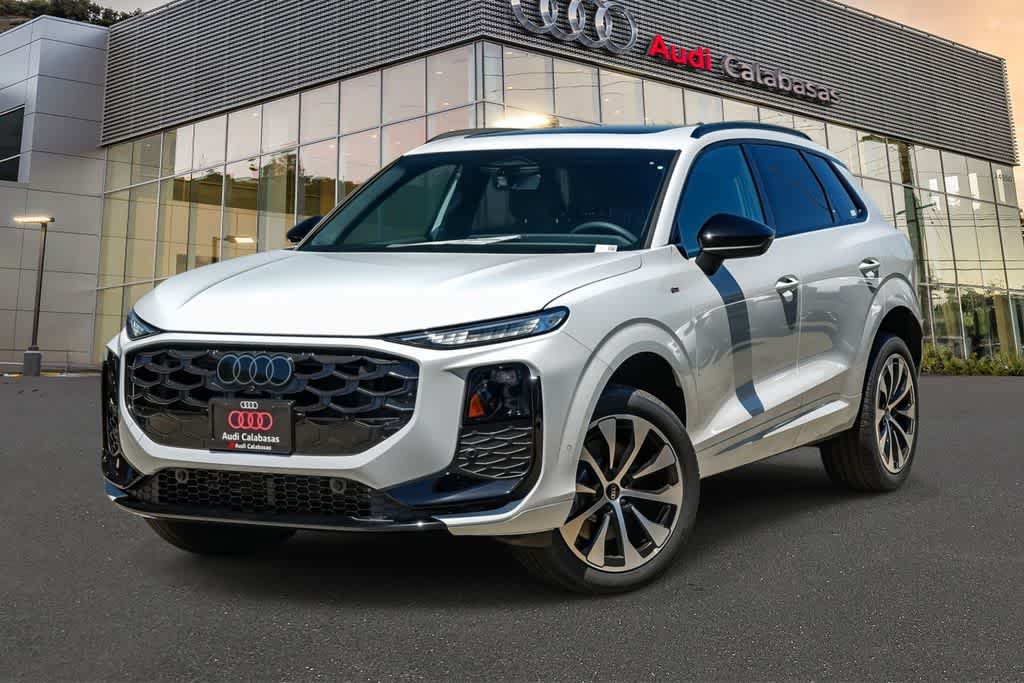 Thumbnail: 2026 Audi Q3 - 1