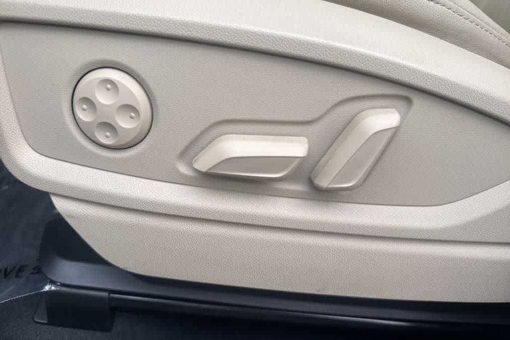 Thumbnail: 2022 Audi Q5 - 31