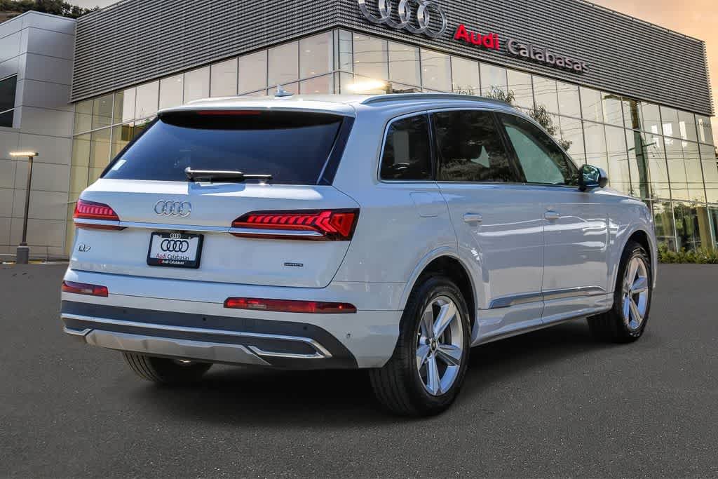 Thumbnail: 2023 Audi Q7 - 4