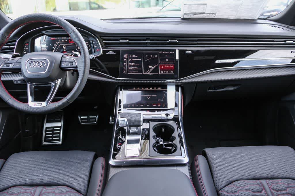 Thumbnail: 2026 Audi RS Q8 - 13