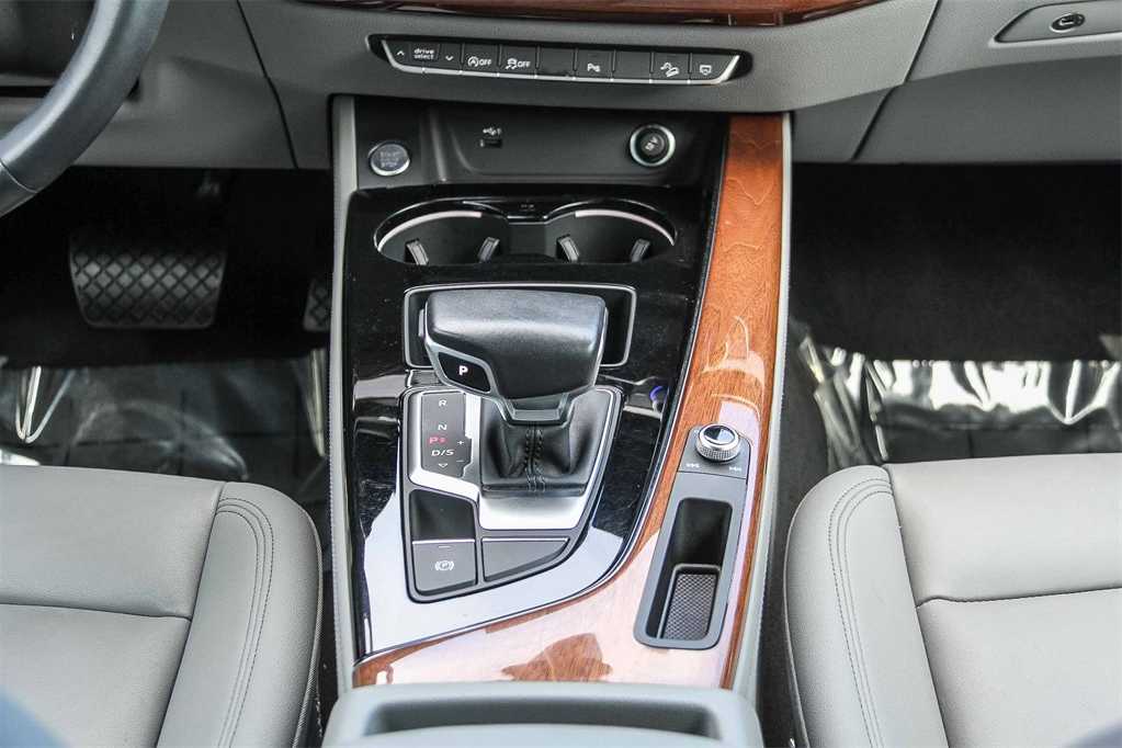 Thumbnail: 2023 Audi A4 - 14