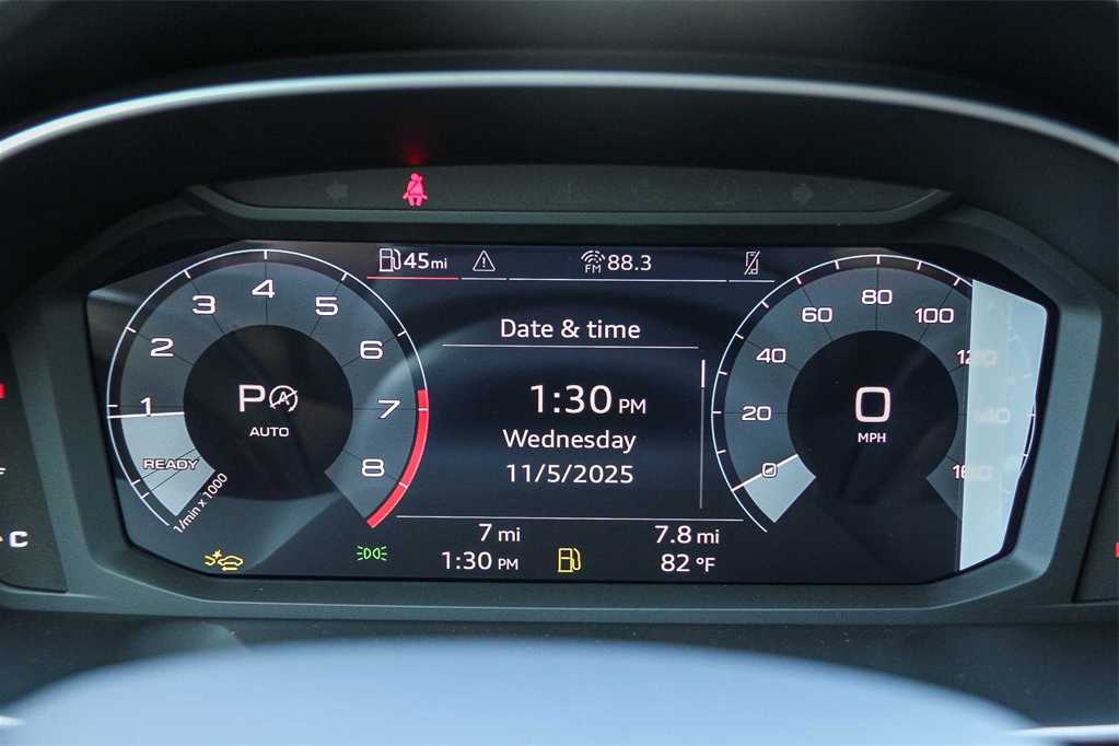 Thumbnail: 2025 Audi Q3 - 24