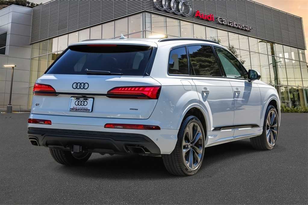 Thumbnail: 2025 Audi Q7 - 4