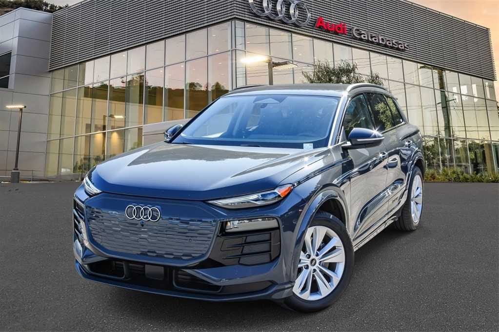 2025 Audi Q6 e-tron Premium -
                  Calabasas, CA