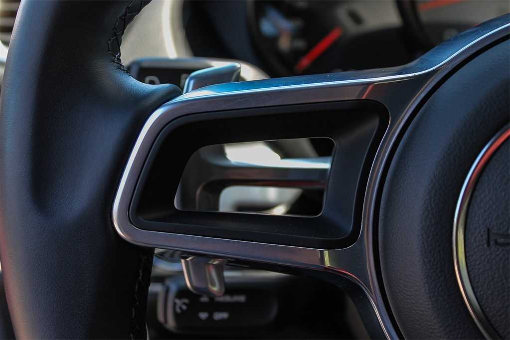 Thumbnail: 2022 Porsche 718 Cayman - 16