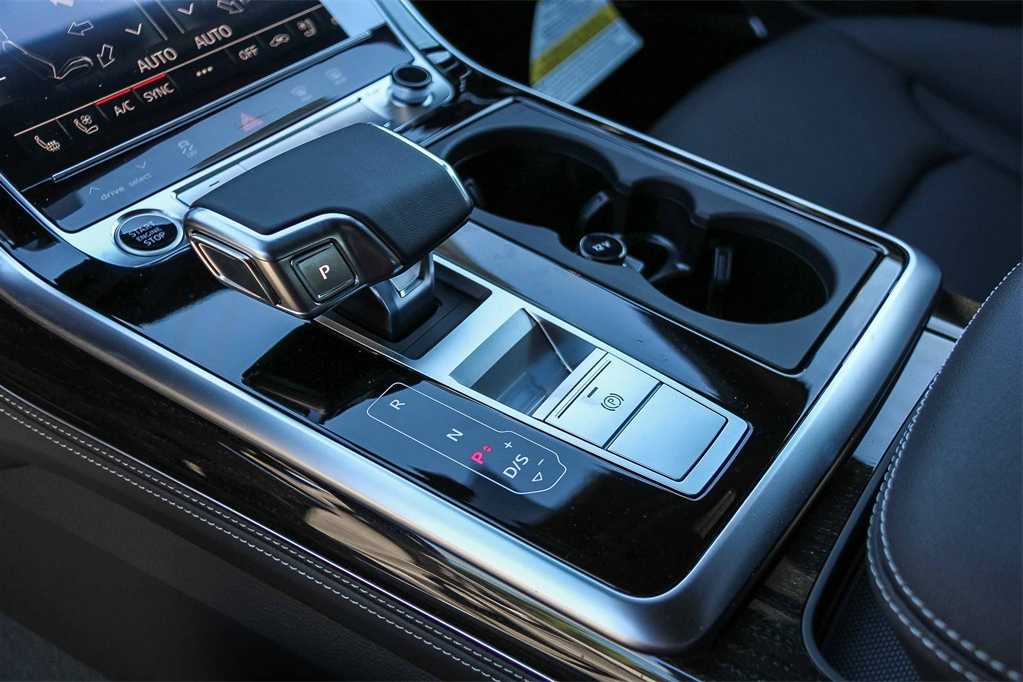 Thumbnail: 2026 Audi Q7 - 20