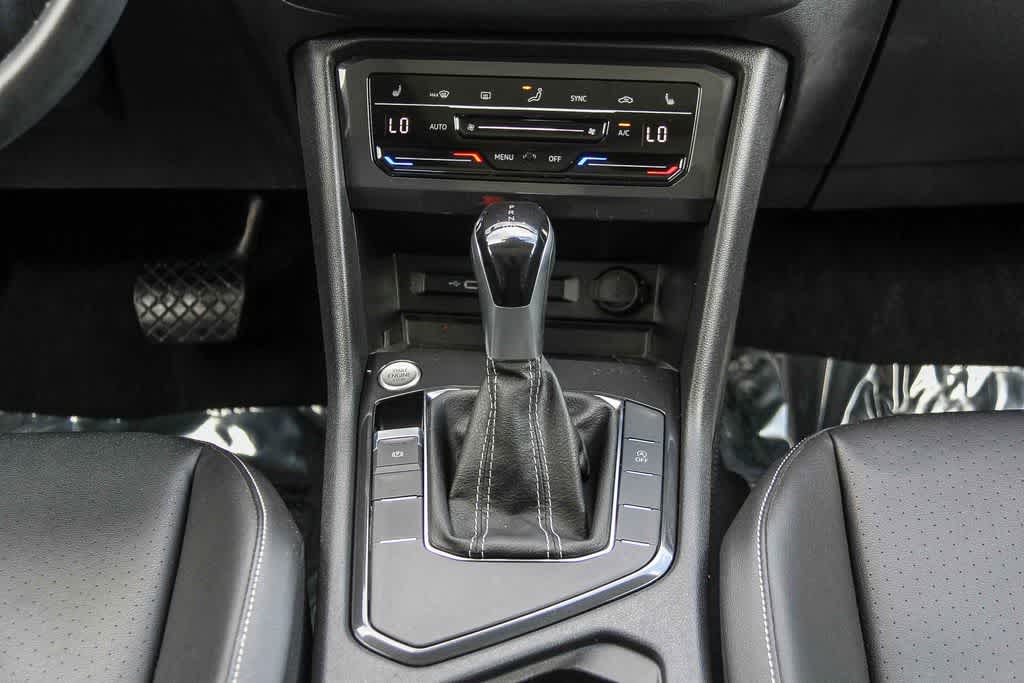 Thumbnail: 2022 Volkswagen Tiguan - 14