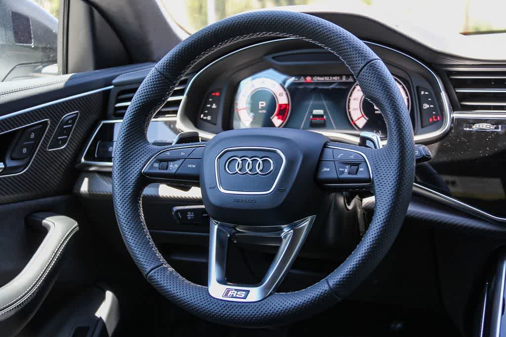 Thumbnail: 2026 Audi RS Q8 - 16
