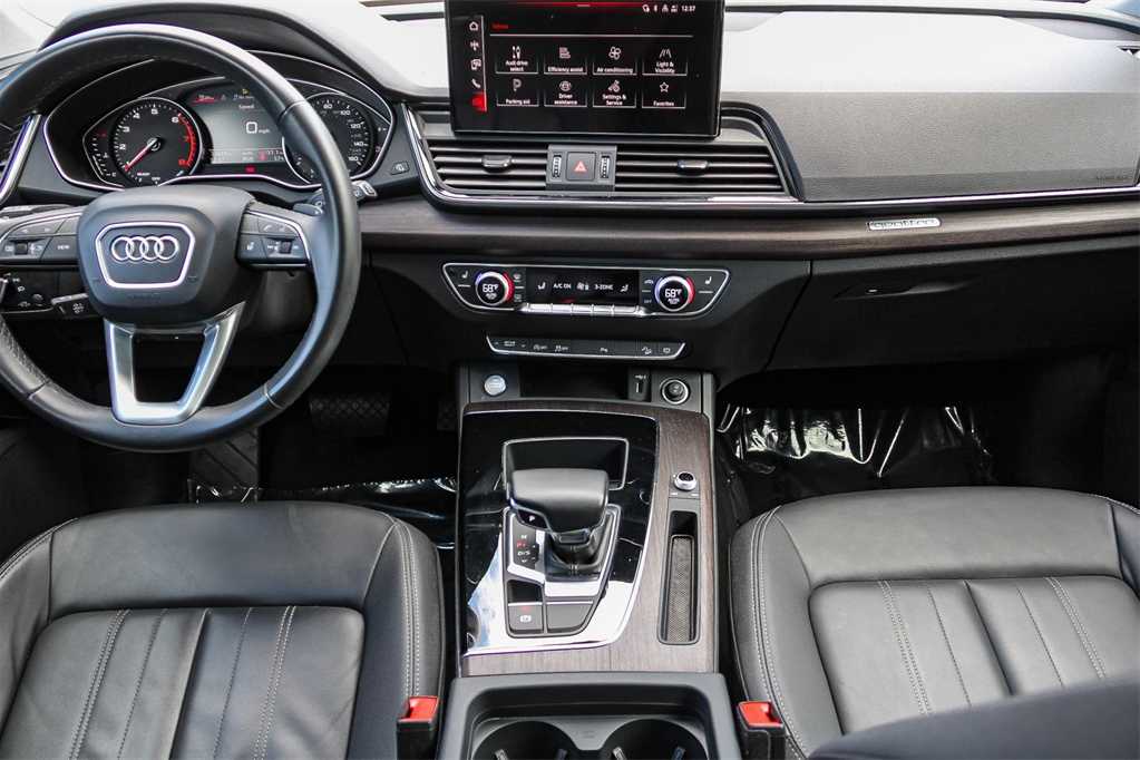 Thumbnail: 2023 Audi Q5 - 13