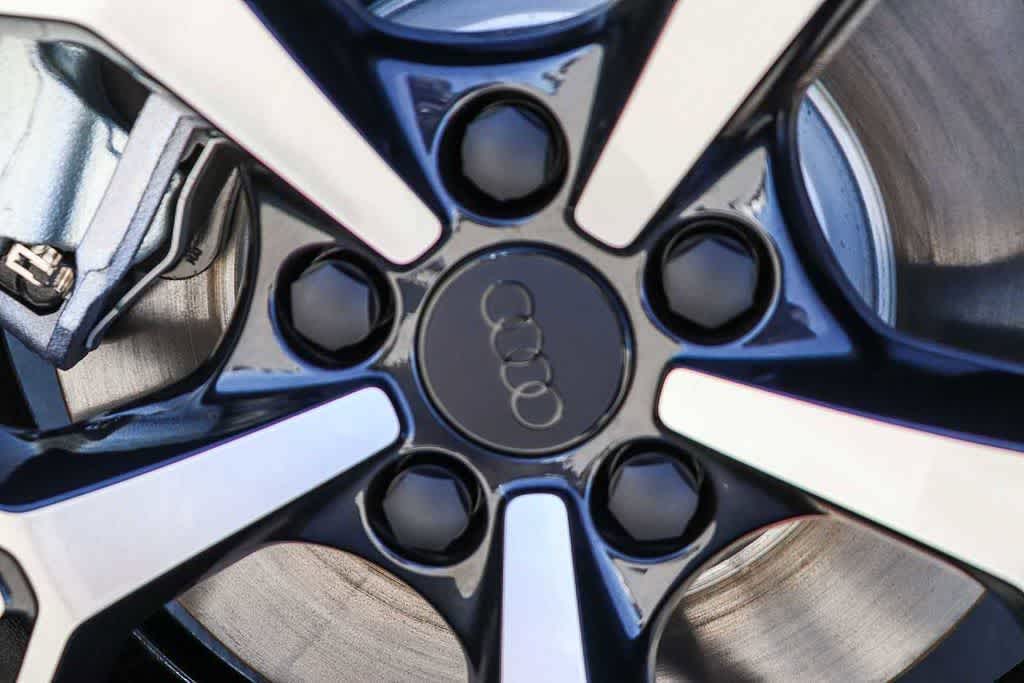 Thumbnail: 2026 Audi Q3 - 15