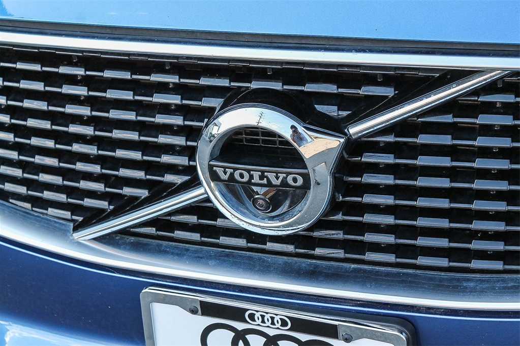 Thumbnail: 2017 Volvo XC90 - 9