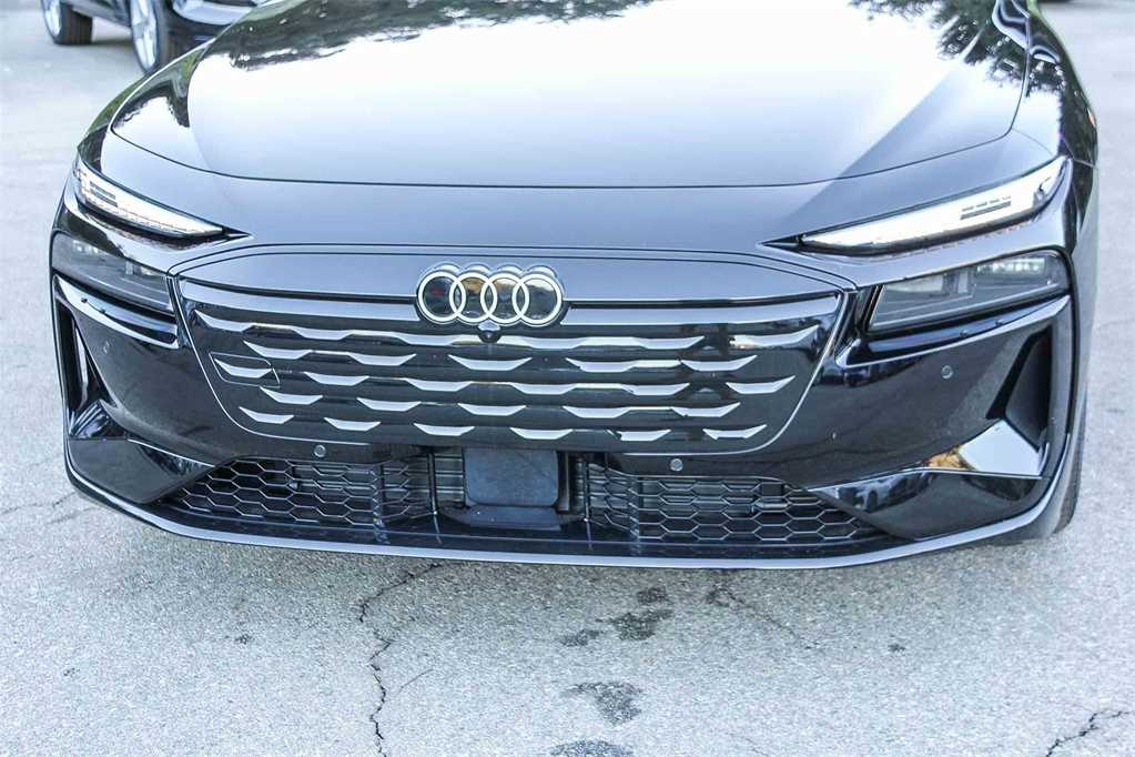 Thumbnail: 2025 Audi e-tron S - 8