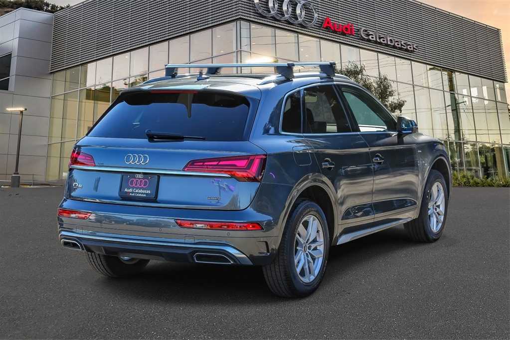 Thumbnail: 2022 Audi Q5 - 4