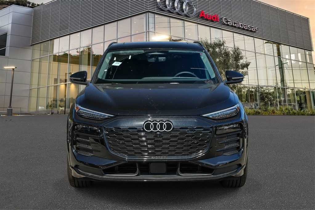 Thumbnail: 2025 Audi Q6 e-tron - 2