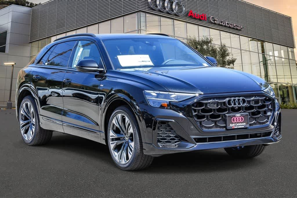 Thumbnail: 2026 Audi Q8 - 5