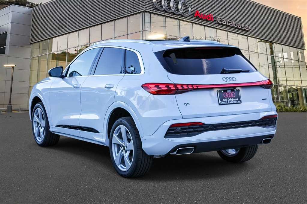 Thumbnail: 2025 Audi Q5 - 2