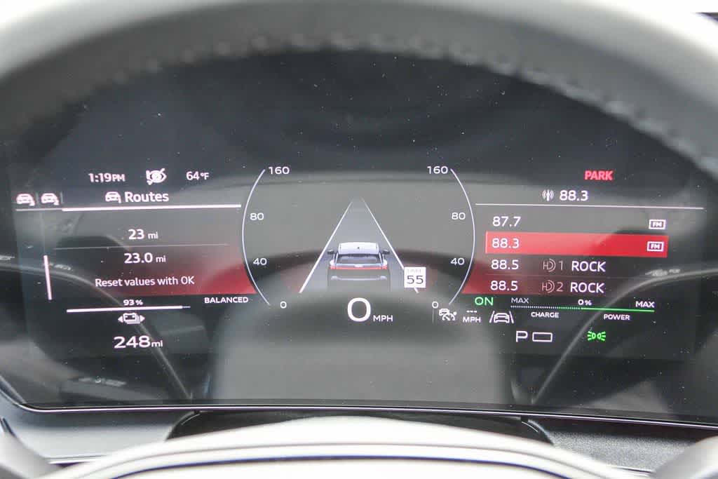 Thumbnail: 2025 Audi Q6 e-tron - 24