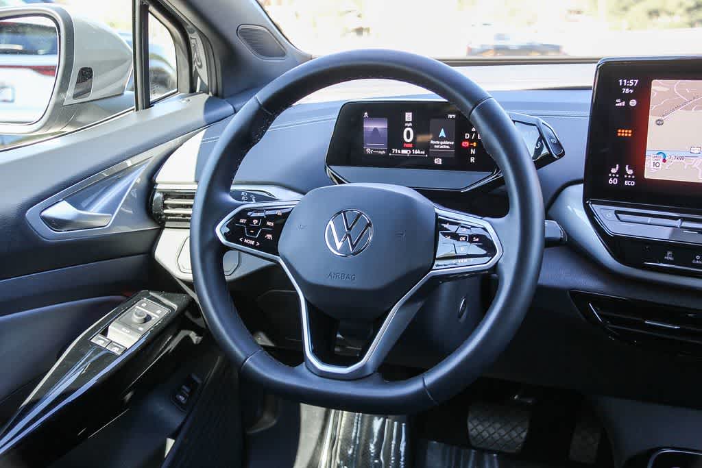 Thumbnail: 2023 Volkswagen ID.4 - 16