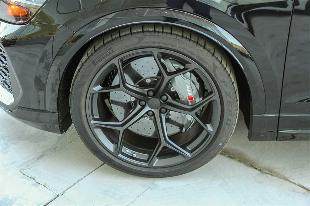 Thumbnail: 2026 Audi RS Q8 - 9