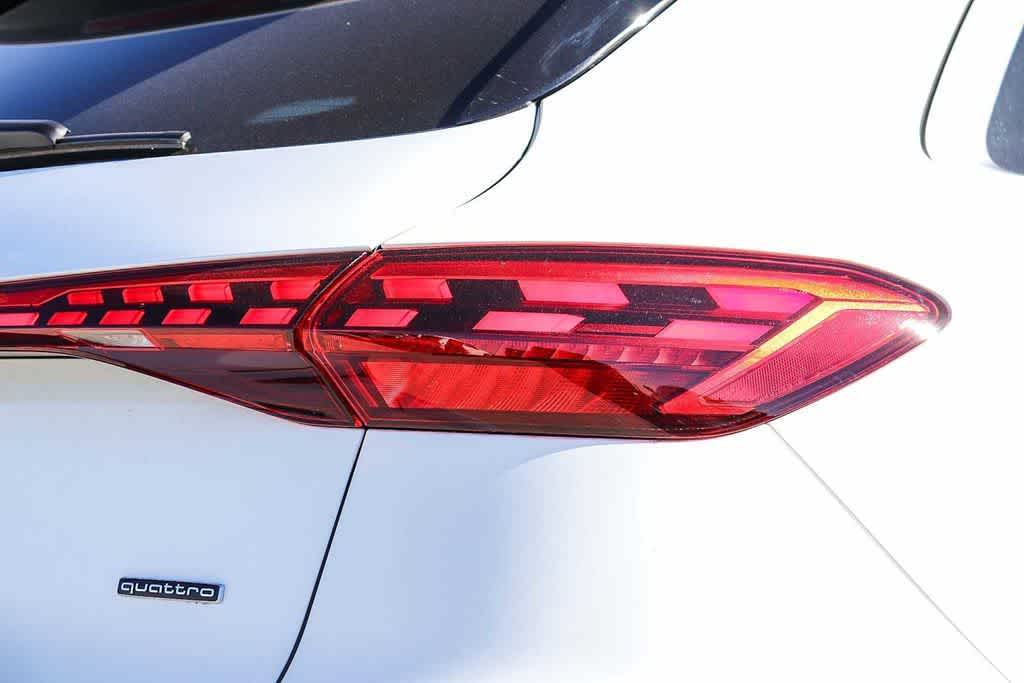 Thumbnail: 2025 Audi Q5 - 10