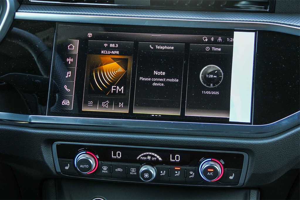 Thumbnail: 2025 Audi Q3 - 15