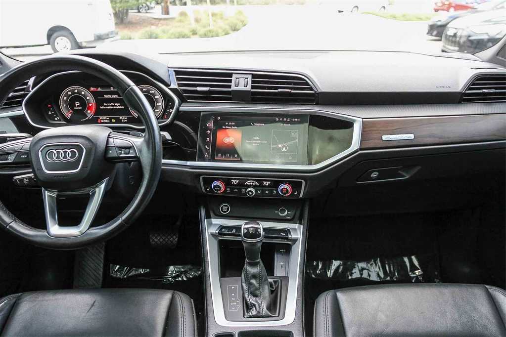 Thumbnail: 2022 Audi Q3 - 13