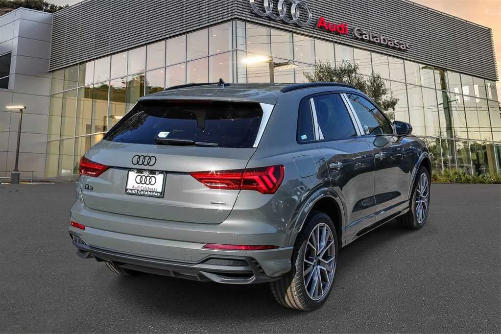 Thumbnail: 2025 Audi Q3 - 4