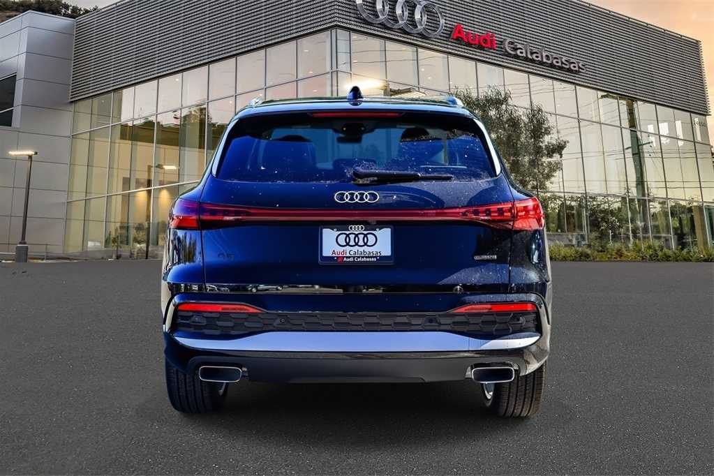Thumbnail: 2025 Audi Q5 - 3