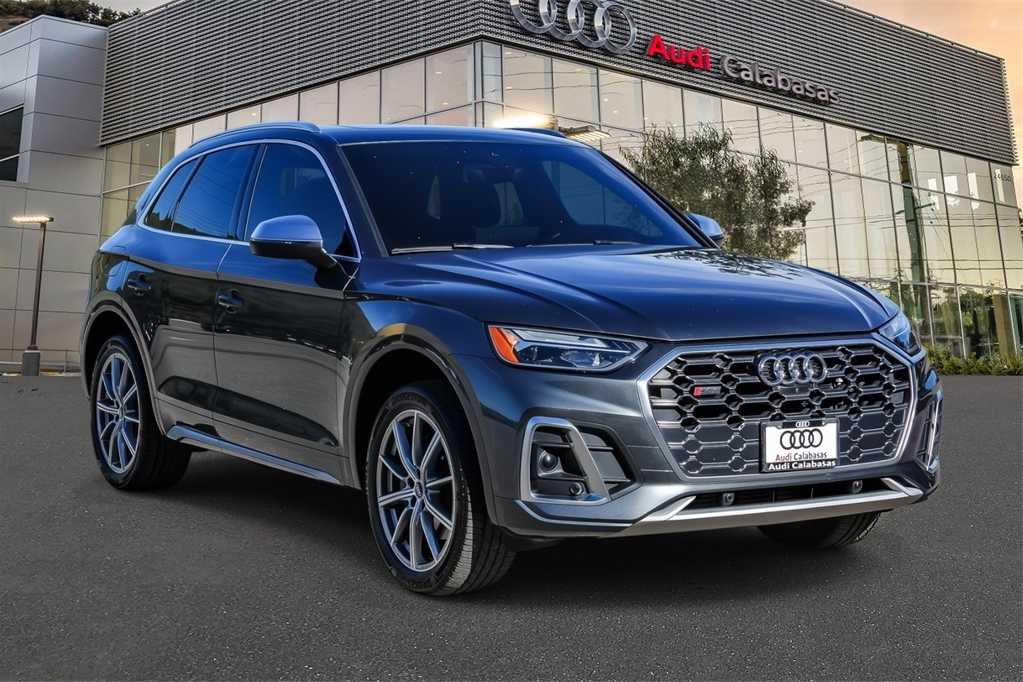 Thumbnail: 2022 Audi SQ5 - 5