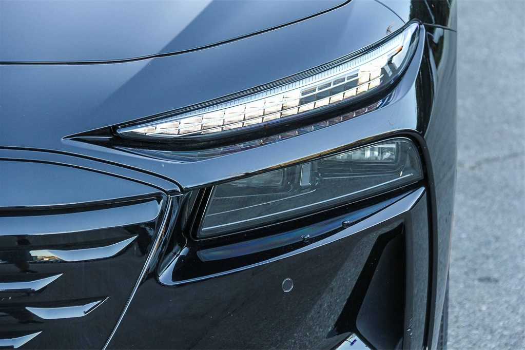 Thumbnail: 2025 Audi e-tron S - 7