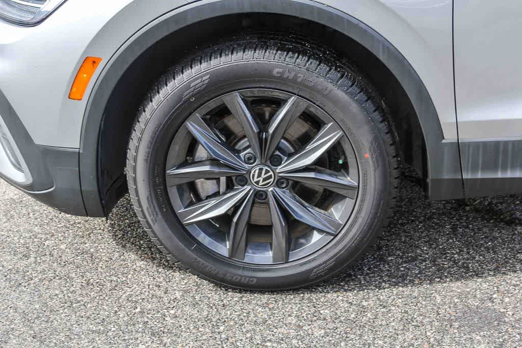 Thumbnail: 2022 Volkswagen Tiguan - 9