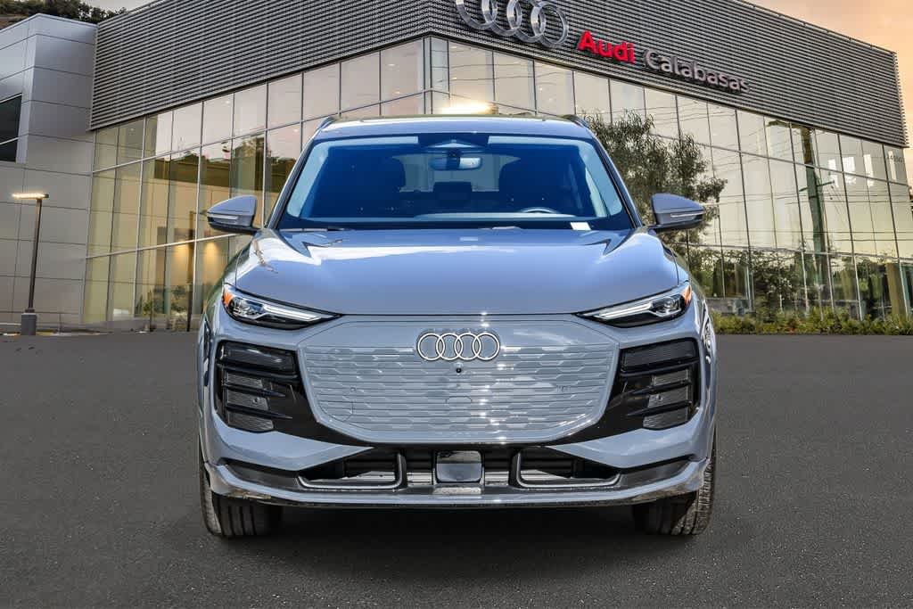 Thumbnail: 2025 Audi Q6 e-tron - 6