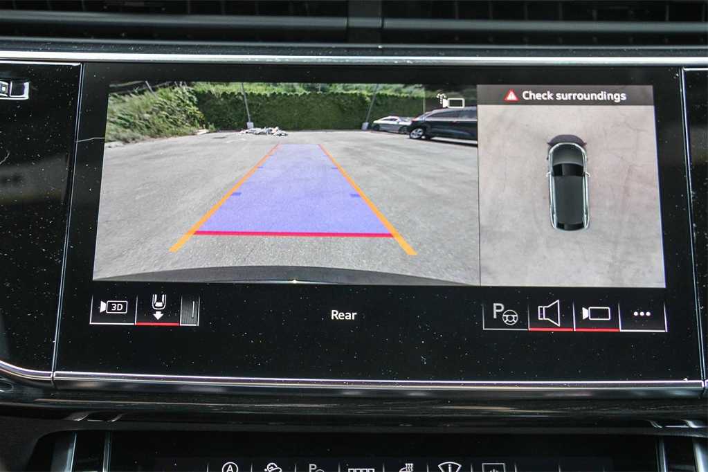 Thumbnail: 2026 Audi Q8 - 23