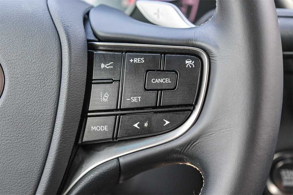 Thumbnail: 2019 Lexus ES - 17
