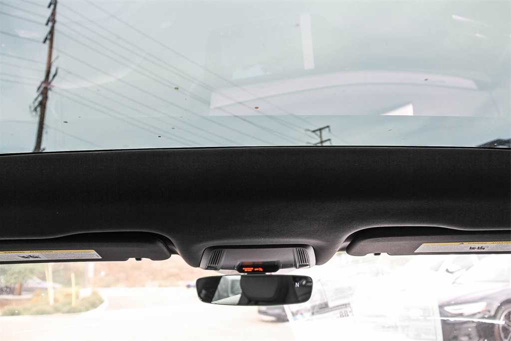 Thumbnail: 2026 Audi e-tron GT - 12