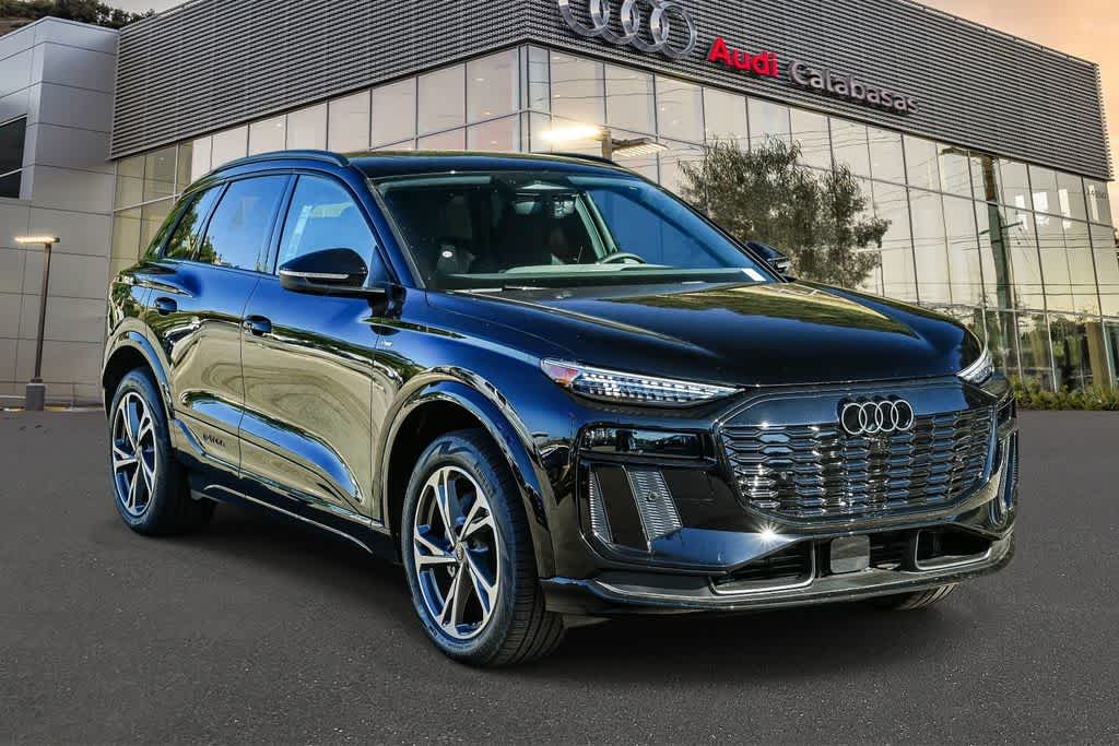 Thumbnail: 2027 Audi Q6 e-tron - 5