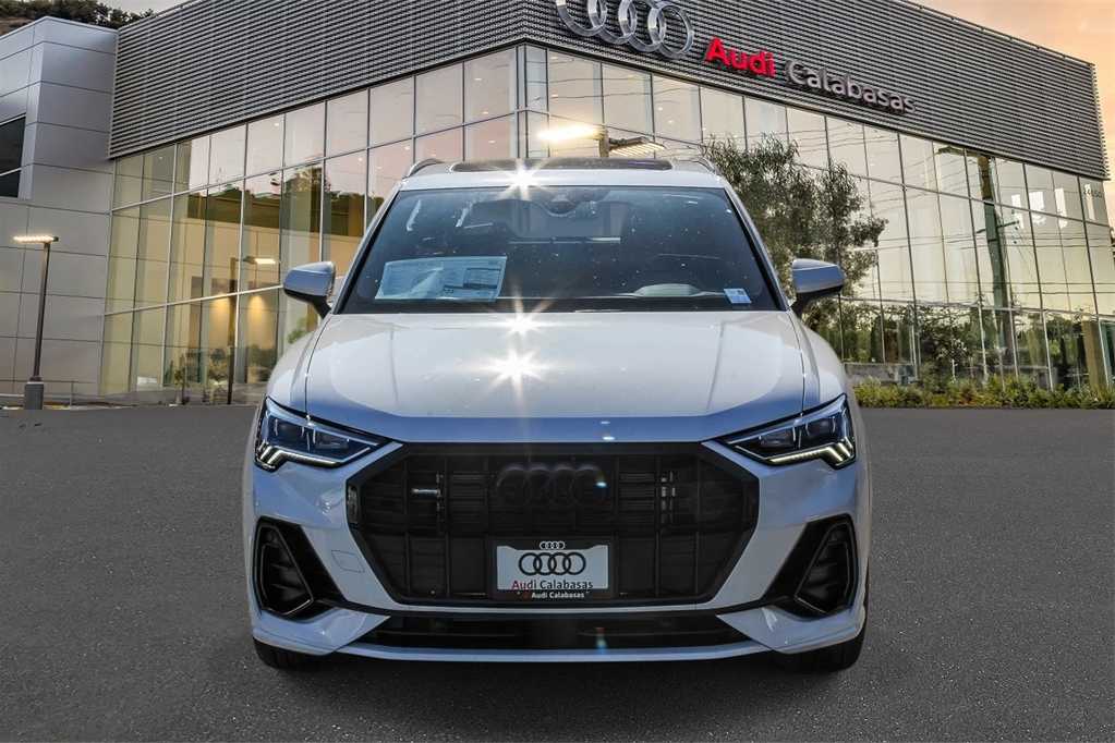 Thumbnail: 2025 Audi Q3 - 6