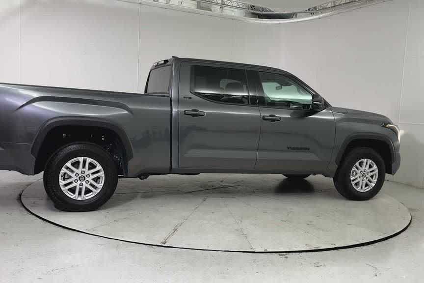 Thumbnail: 2023 Toyota Tundra - 9