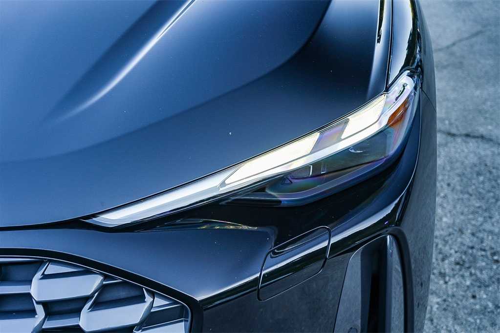 Thumbnail: 2025 Audi Q5 - 8